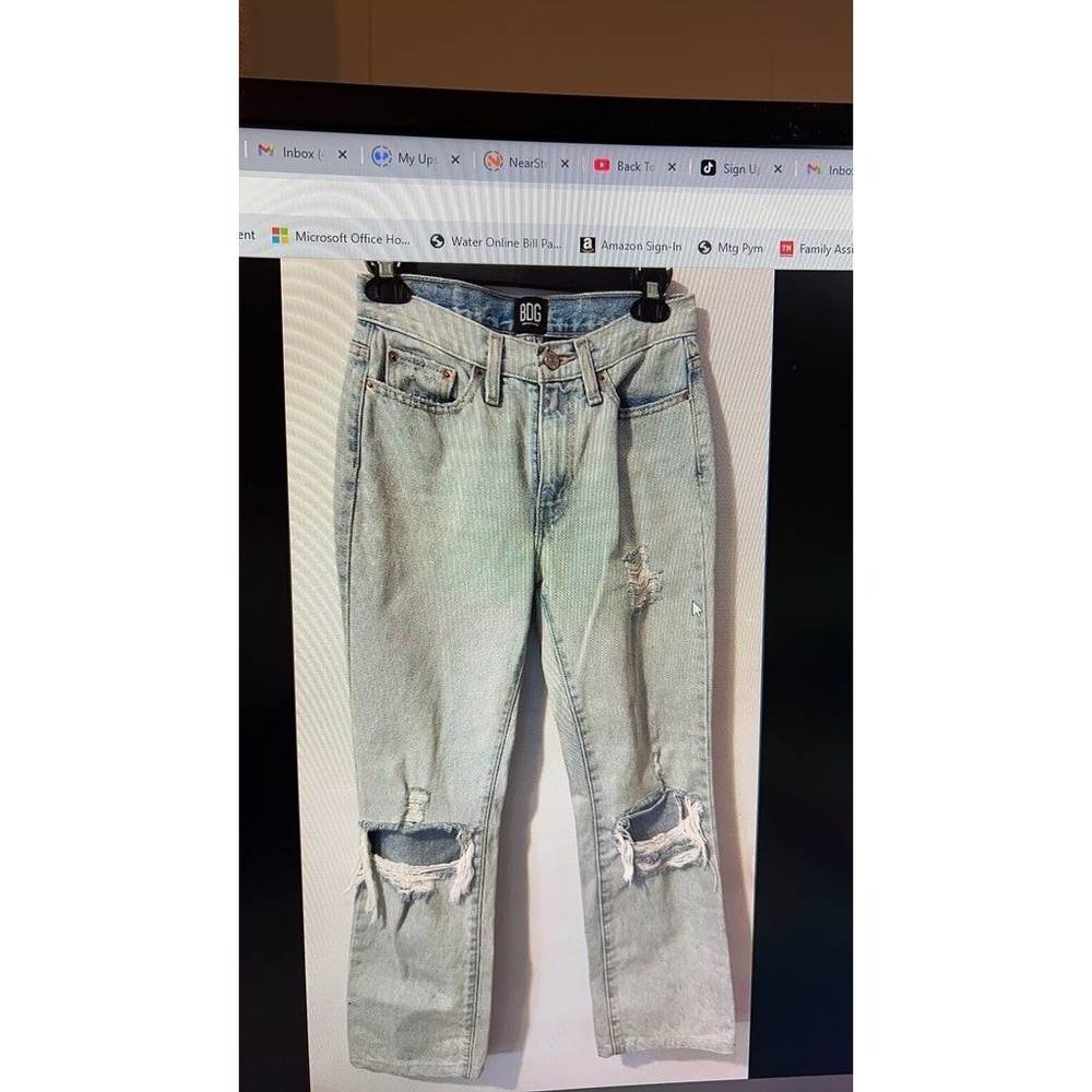 BDG Urban Outfitters‎ Distressed Light Wash Jeans